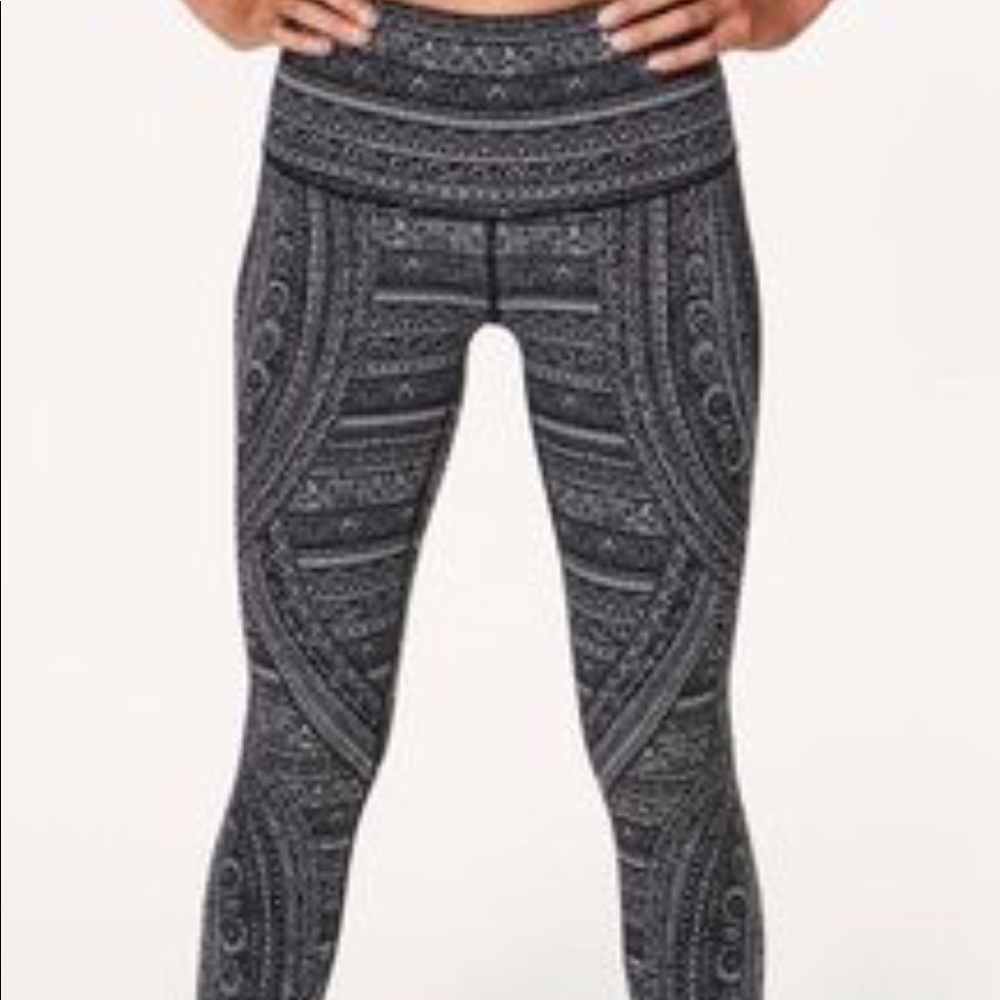 NWT lululemon Wunder Under HR Tight Sz 12 blk/wht